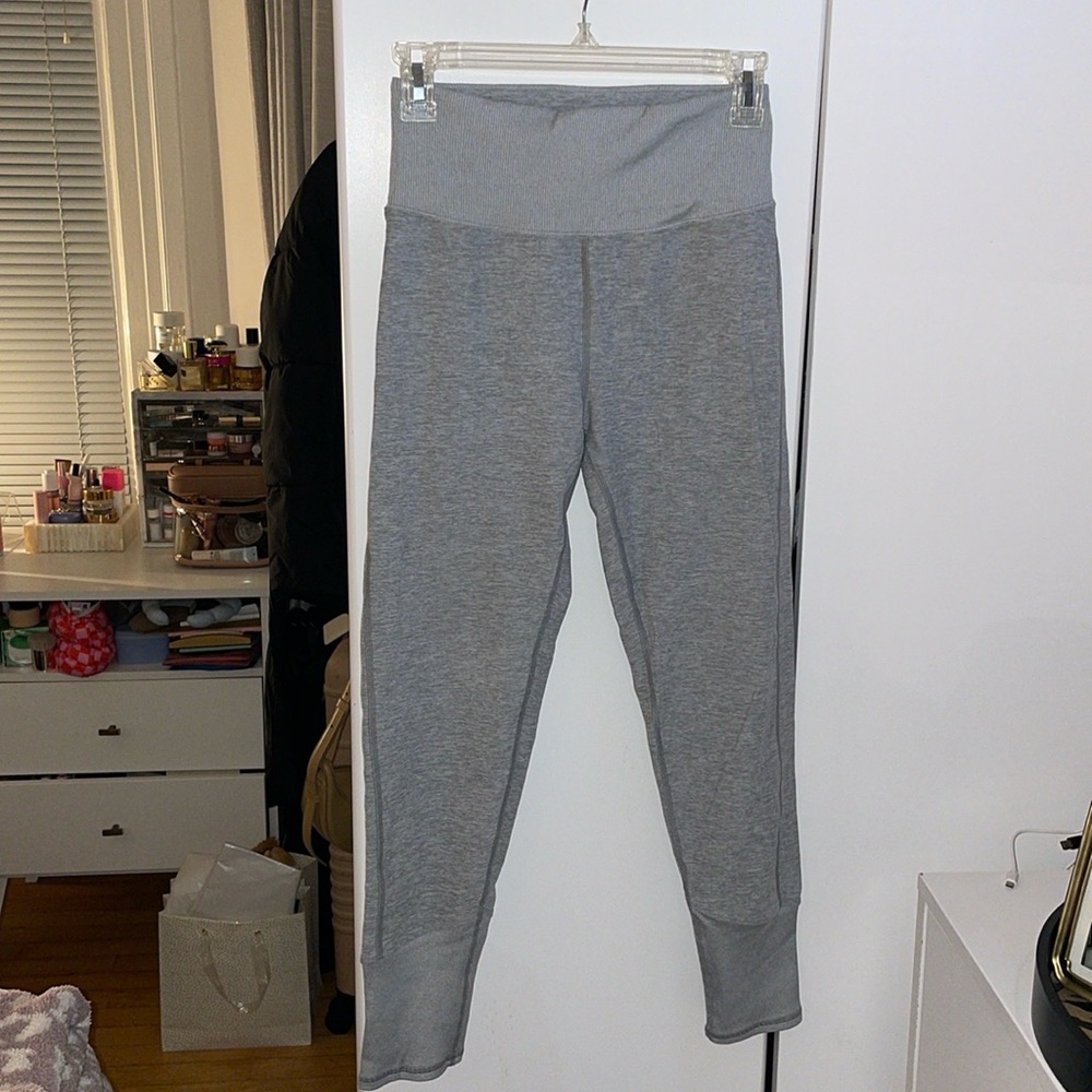 ALO Yoga leggings
